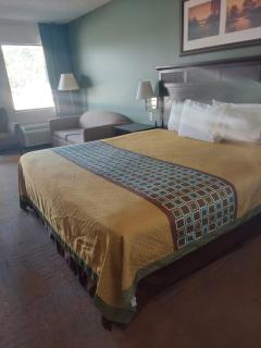 Shelaine Inn - Jeffersonville - 4