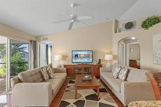 Relax & Unwind in Privacy - Heated Salt Water Pool and Spa - Villa Belle Vie - 8