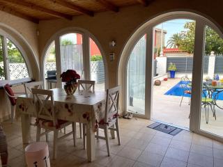 Jolie maison avec sa piscine privée WIFI - Empuriabrava - 2