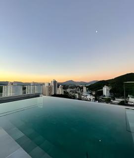 LOFT UP 509 | Mobiliado | WIFI | Piscina | Vaga - Blumenau - 0