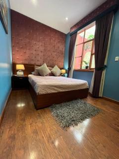 Pepe's House Cuenca I Hotel & Boutique Hostel - Cuenca - 4