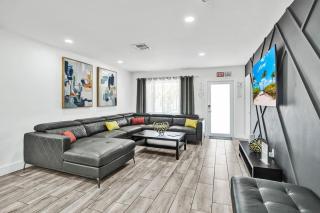 Seaside Oasis in Hollywood Lakes near the Beach - 5