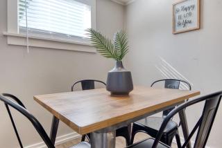 #StayInMyDistrict HeritageHouse 2Bedroom Apartment - Coos Bay - 2