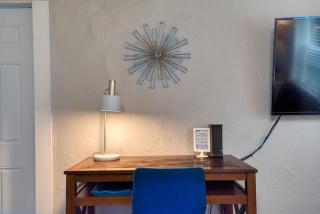 #StayinMyDistrict Heritage House Pet Friendly Apartment - Coos Bay - 3