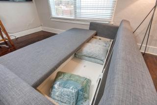 #StayinMyDistrict Heritage House Pet Friendly Apartment - Coos Bay - 5