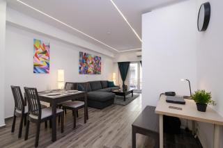 The Athenian Flat - 5