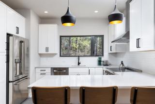 Lake George Luxe- Brand New, Ideal Location - Lake George - 3