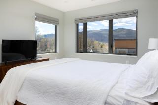 Lake George Luxe- Brand New, Ideal Location - Lake George - 1