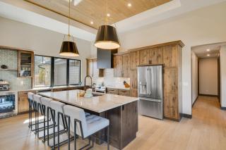 4 Mi to Dtwn Leadville Retreat with Hot Tub! - 5