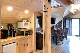 Poppy's Place Studio - 6