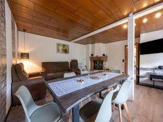 Serene Stay by the Moselle - 4