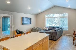 Girdwood Vibes, Unit B - 6