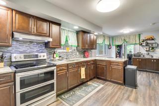 Long Pond Home with Hot Tub about 8 Mi to Kalahari! - Long Pond - 4