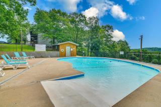 Condo with Lake Access about 2 Mi to Silver Dollar City! - Branson West - 0