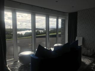 Contemporary Living Overlooking Water - Donegal - 8