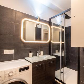 Appartement Avec Balcon Vue Sur La Défense - Courbevoie - 1