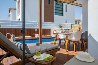 Extraordinary Protaras Villa Villa Leone 3 Bedrooms Private Outdoor Pool Furnished Sun Terrace Shaded Furnished Terrace Private Garden , - Protaras - 1