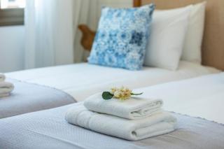 Extraordinary Protaras Villa Villa Leone 3 Bedrooms Private Outdoor Pool Furnished Sun Terrace Shaded Furnished Terrace Private Garden , - Protaras - 7