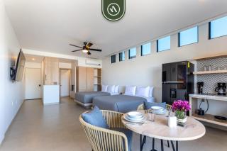 Amazing Studio with Rooftop Pool - 2