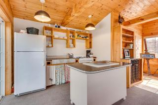 Peaceful Wells Retreat with Deck and Water Views - Wells - 8