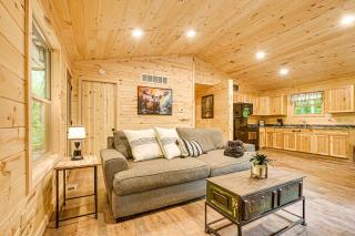 Hocking Hill Cabin Near Hiking Dogs Welcome - South Bloomingville - 8