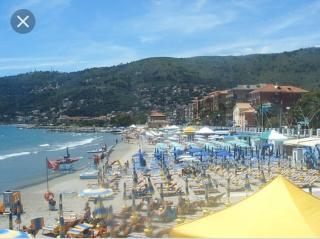 ANDORA, Villa INDIPENDENTE, ammessi ANIMALI, entrata e Giardino Dehor privato, luogo rigenerante ,SOLARIUM,Pace e relax,parcheggio privato gratuito - Laigueglia - 0