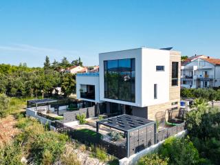 Spacious apartments in Biograd with sea view - Biograd na Moru - 0