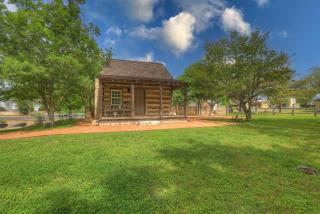 Town Creek Cabin Walk to Main St - 0