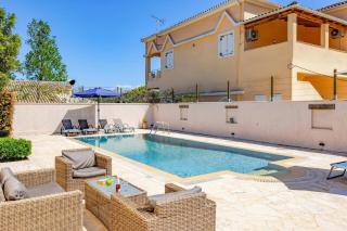 Villa Barbaro by Villa Plus - Ágios Stéfanos - 8