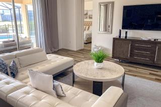 Lakeside Living - Davenport - 8