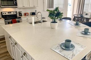 Lakeside Living - Davenport - 3