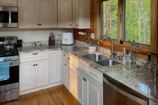 Charming Hideaway - 3