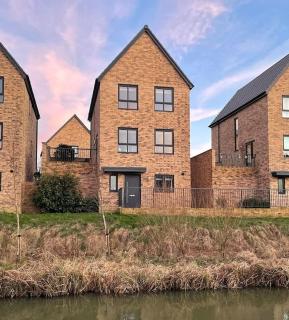 Canalside Home in lovely Swindon - 0