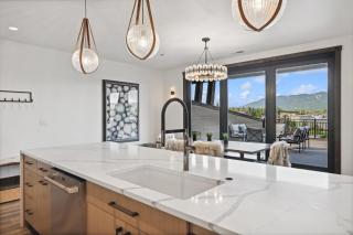 Grandview Escape - 8