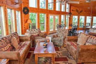 Evergreen Majesty Lodge - Sevierville - 4