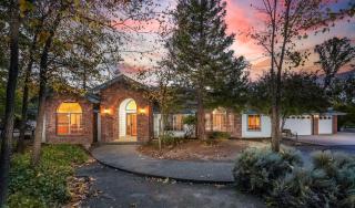 Oak Pond Retreat Stocked pond/pool table/BBQ Grill/EV Charger - Oakhurst - 5