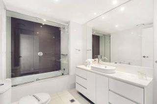 Hilton- Luxury Sky Ocean Lv27 Large Apartment - Gold Coast - 2