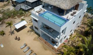 NEW Oceanfront 5 Bedroom Private Island Villa - Placencia - 9