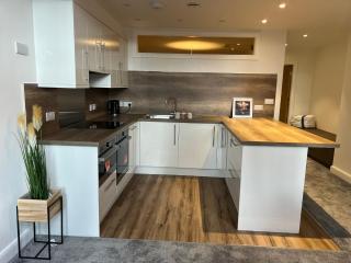 Flat 2 - Luxury Bolton City Centre Apartments - Bolton - 2