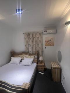 Luxe Apartment Wuse 24hrs power WI-FI, Netflix, YouTube - Abuja - 1