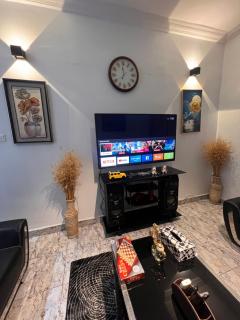 Luxe Apartment Wuse 24hrs power WI-FI, Netflix, YouTube - Abuja - 3