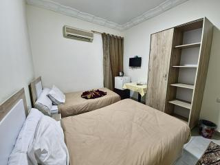 THE HOUSE PYRAMIDS VIEW inn - 3