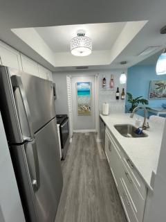 Luxury Beach Condo Located On The Bay In A Tropical Oasis!!! - 2