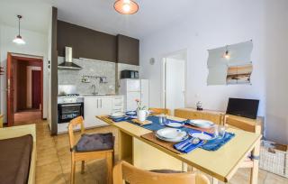 1 Bedroom Beautiful Apartment In Giardini Naxos - 8