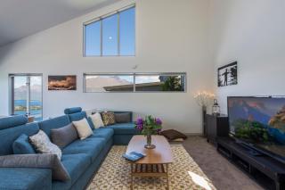 Remarkable Lookout - spacious 4 bedroom holiday home - Queenstown - 6