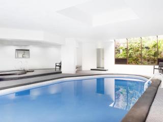 Spacious Beachfront 2-Bed with Stunning Oceanview - Gold Coast - 6