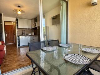 Studio cabine avec piscine, parking privé et loggia – 4 couchages, proche mer et commerces - FR-1-225-818 - Argelès-sur-Mer - 4