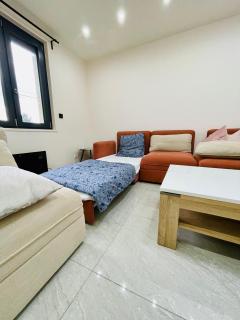 Stylish, Calm and Green Home Stay - Saint-Fargeau-Ponthierry - 4