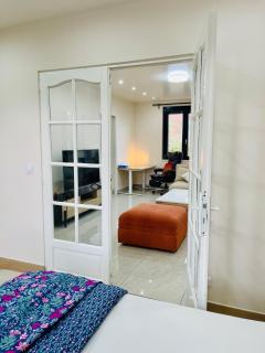 Stylish, Calm and Green Home Stay - Saint-Fargeau-Ponthierry - 1