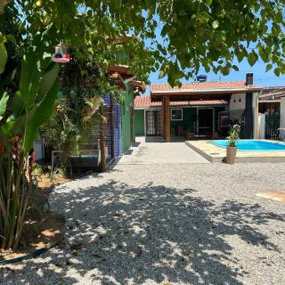 Casa com piscina - 1